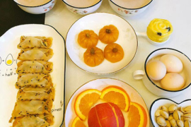 眼镜下的疲惫，解读眼睛胀痛之谜