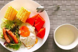 呵护双眸，眼睛干涩时该如何选择合适的保健品？